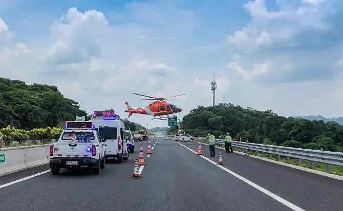 达尔罕茂明安旗高速公路汽车救援案例
